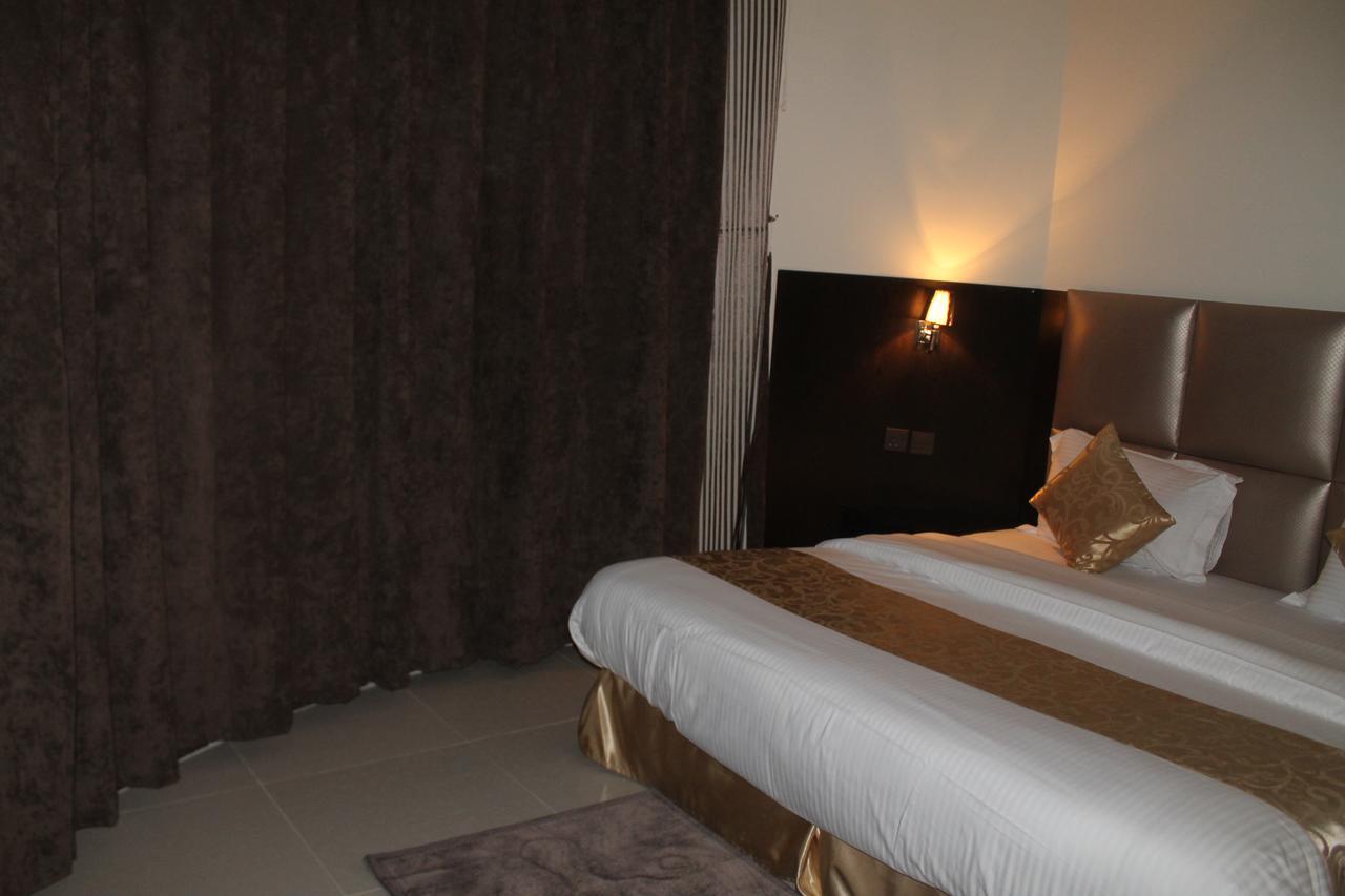 فندق دولف الرياض شارع العمرة Doolv Hotel Exterior foto
